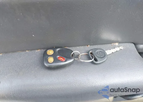 2004 Chevrolet Silverado 1500 Lt from USA, damaged, VIN 2GCEC19T241120487